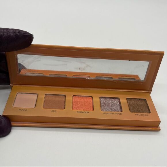 Urban Decay LightBeam EyeShadow Palette - Picture 2 of 3